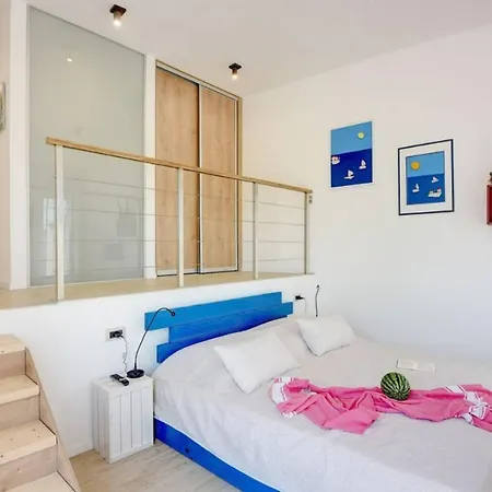 Leonardo With Private Pool Just Minutes From The Villa